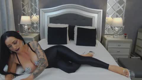 MikaelaJensen online show from August 15, 9:24 am