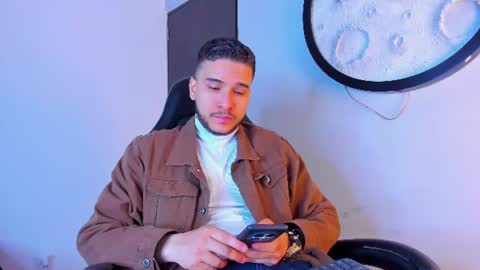 Mike  online show from August 5, 11:41 am