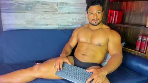   online show from August 3, 10:11 am