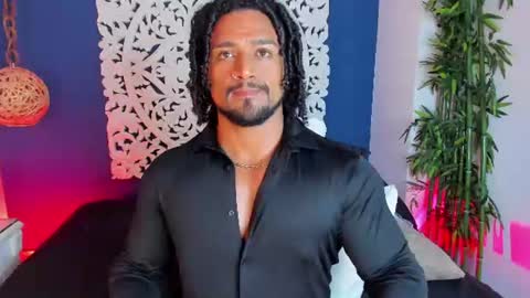   online show from August 10, 4:03 am
