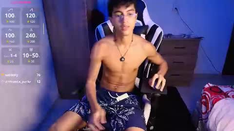 Mike Pineapple online show from July 25, 8:18 am