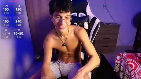 Mike Pineapple online show from July 29, 4:08 am