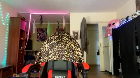 mike_severi online show from July 31, 8:42 am