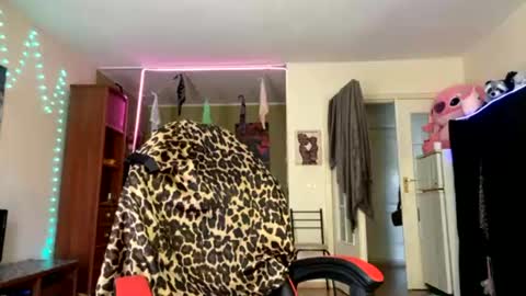 mike_severi online show from July 31, 9:48 am