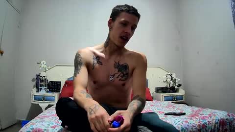 Jax  Mikey online show from April 16, 1:29 pm