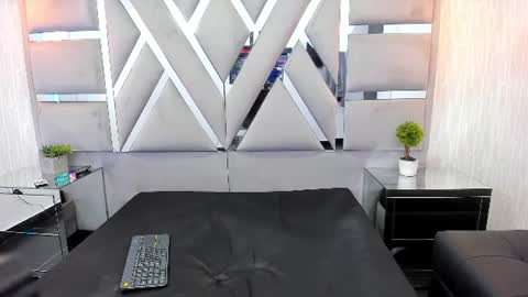 Mike Hunter online show from August 13, 7:17 pm