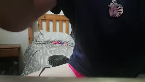 mikeundies online show from June 4, 9:46 am