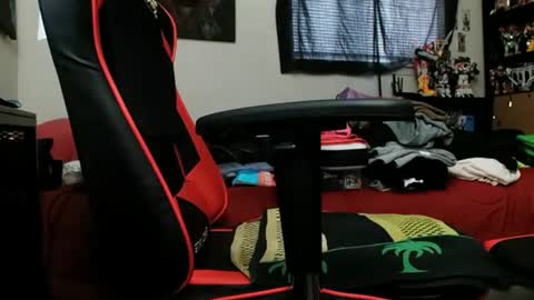 mikeybear21 online show from July 7, 9:30 pm