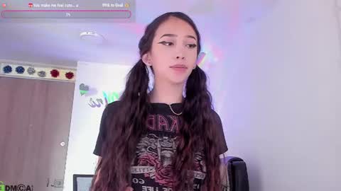 VIOLETAMIKE online show from August 5, 3:32 pm