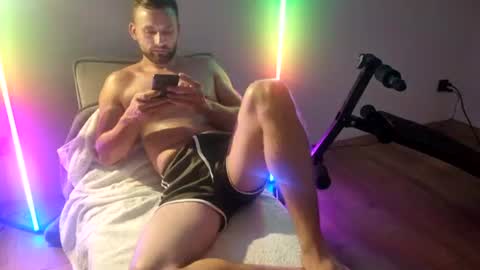 mikhael767676 online show from June 30, 11:39 pm