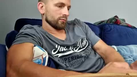 mikhael767676 online show from August 3, 12:23 pm
