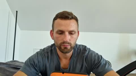 mikhael767676 online show from August 12, 2:41 pm