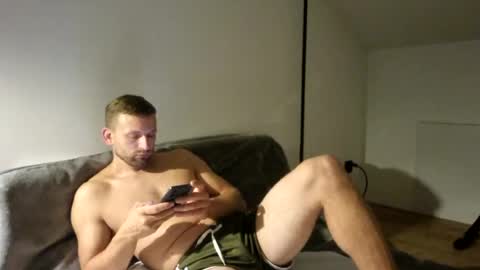 mikhael767676 online show from August 13, 8:34 pm