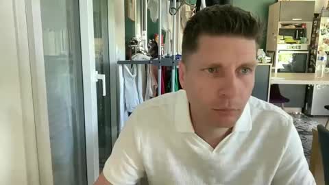 miklp8463 online show from April 21, 9:48 am