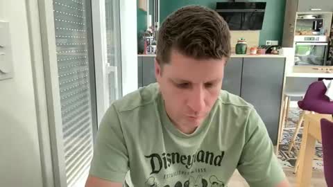 miklp8463 online show from June 8, 11:49 am
