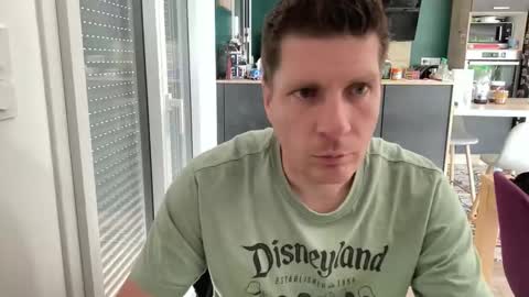 miklp8463 online show from June 9, 7:59 am