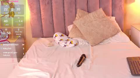 Mila Coti online show from July 17, 1:05 am