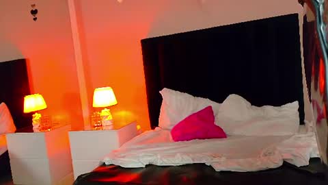 Mila Coti online show from August 8, 9:59 pm