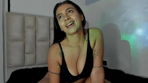 mila_bigboobs online show from April 8, 9:12 pm
