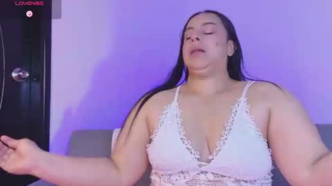 mila  online show from August 4, 3:25 am