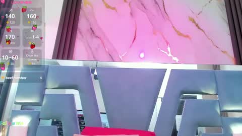 mila_clum online show from August 6, 4:06 pm