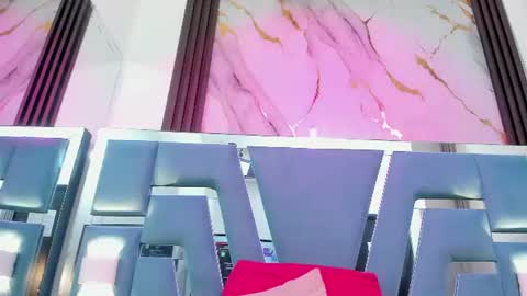 mila_clum online show from August 8, 10:10 pm