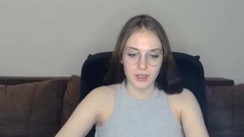 mila_keyy online show from February 19, 7:11 pm