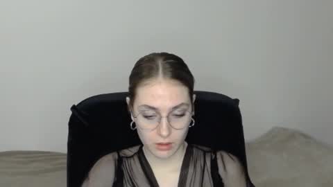 mila_keyy online show from February 26, 8:18 pm