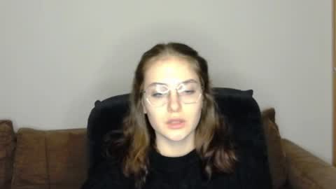 mila_keyy online show from March 27, 8:04 pm