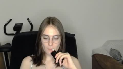 mila_keyy online show from June 24, 10:23 pm