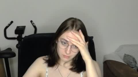 mila_keyy online show from June 24, 11:29 pm