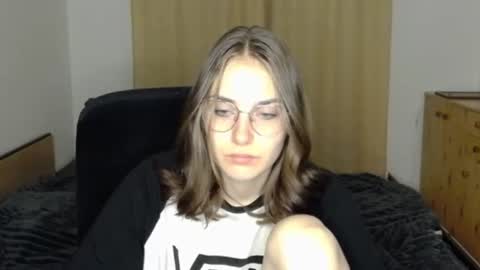 mila_keyy online show from July 24, 8:12 pm