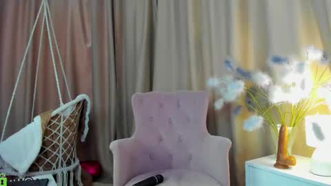 mila_kinor online show from March 22, 5:44 am