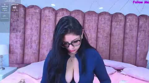 mila_lune1 online show from August 9, 10:16 am