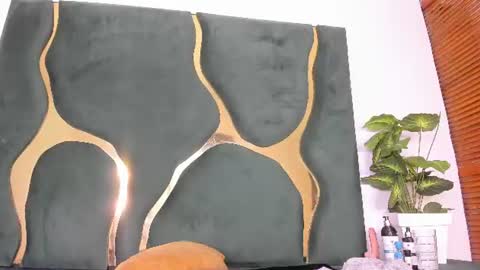 mila_petiteasm online show from August 8, 3:23 pm