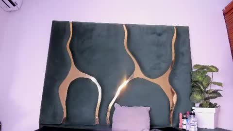 mila_petiteasm online show from August 12, 1:02 pm