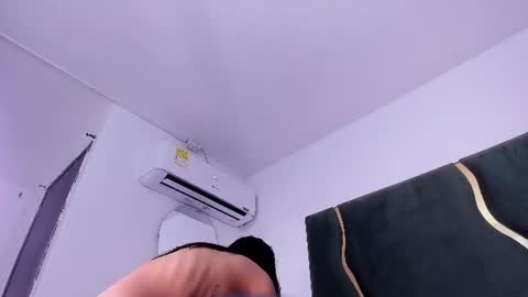 mila_petiteasm online show from August 12, 2:08 pm