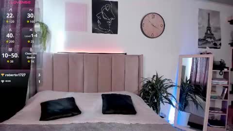 Mila online show from August 4, 1:08 pm