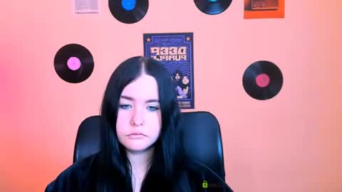 mila_snow1 online show from July 30, 9:49 am