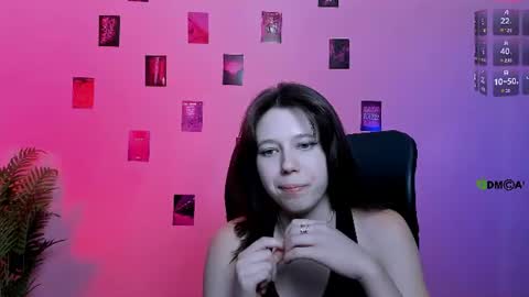 mila_snow1 online show from August 13, 8:01 pm