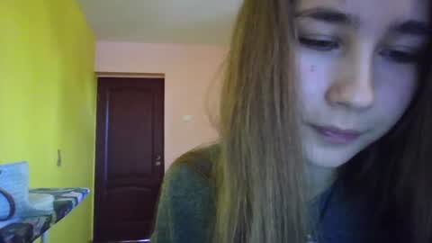 mila_sweettempt online show from August 14, 4:27 am
