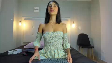          online show from August 7, 2:11 am