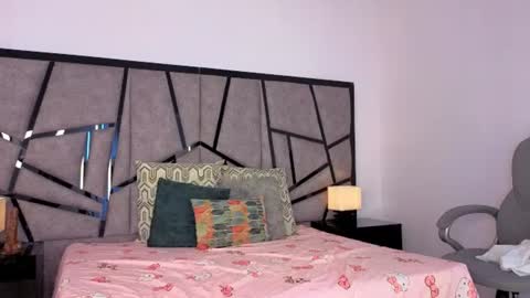 milaa_star online show from August 6, 7:29 am