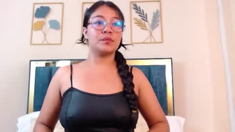 mila online show from August 14, 12:42 pm
