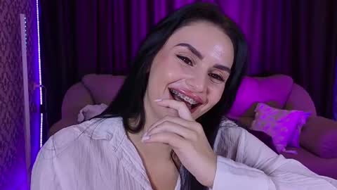 Mila online show from August 1, 11:55 pm