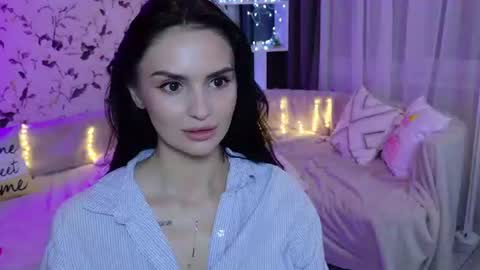Mila online show from August 8, 2:11 am