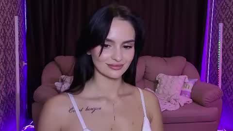 Mila online show from August 8, 8:31 pm
