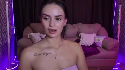 Mila online show from August 11, 3:36 pm