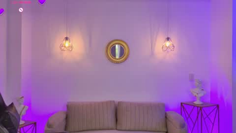 MilaCravee online show from July 27, 8:47 pm