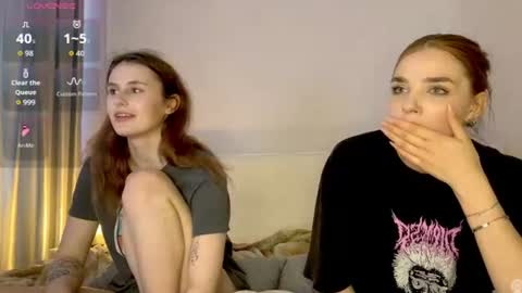 milaelin online show from July 28, 3:40 pm